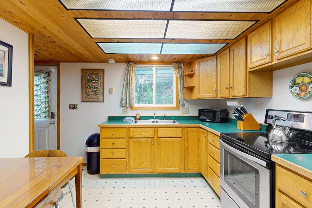 Christina Cabin
