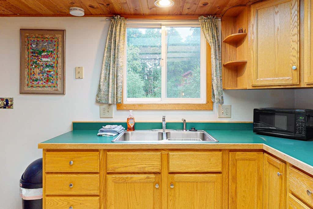 Christina Cabin