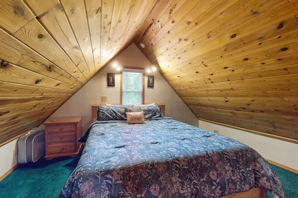 Christina Cabin