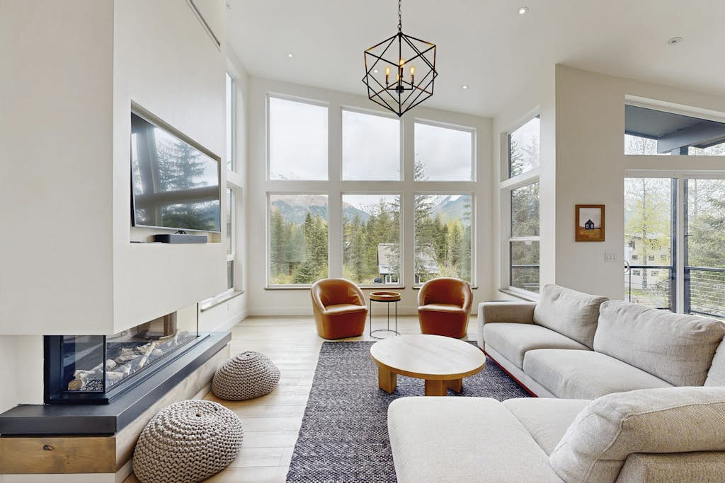 Glacier View Getaway