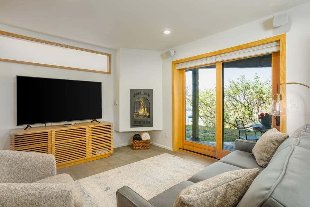 Downtown Contemporary Coastal Oasis