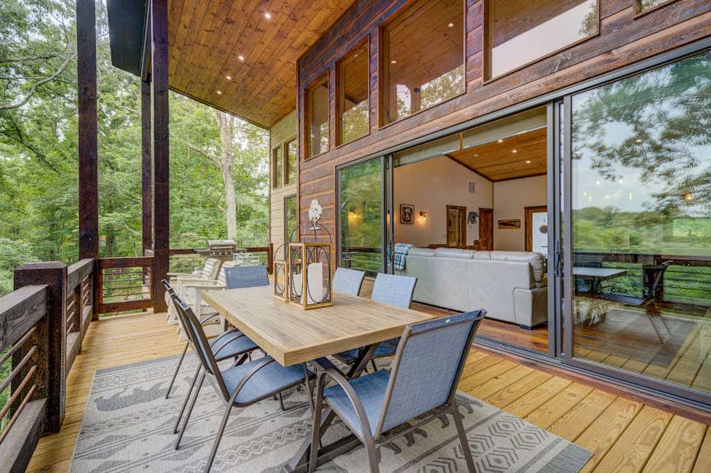 Dog Friendly Lodge near town with screened deck, hot tub, game room & WiFi