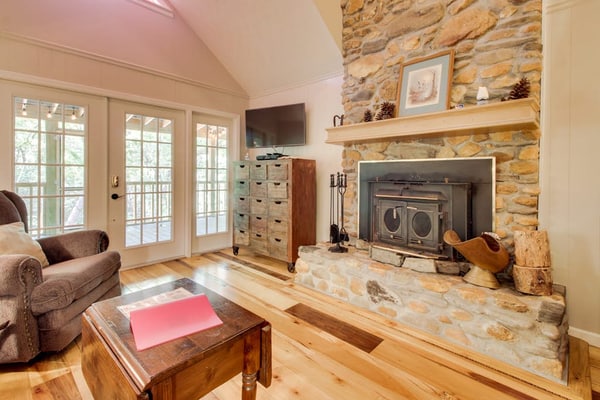 Home on 8 Wooded Acres with Creek, Private Hot Tub, Screened-In Deck & Firepit