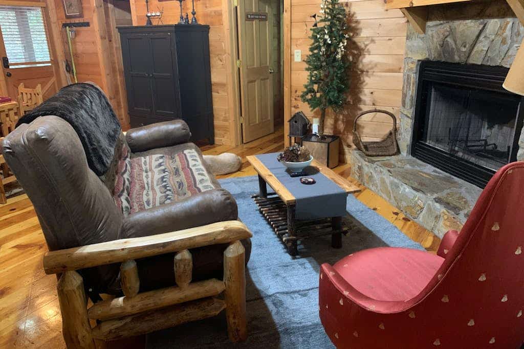 Secluded Dog-Friendly Cabin w/ Deck, Private Hot Tub, Firepit, & Wood Fireplace