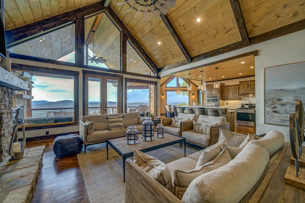 Lookout Lodge