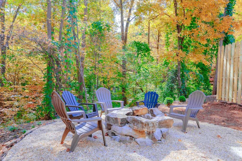 Cozy mountain oasis with hot tub, grill, fire pit and 1200 sf of deck