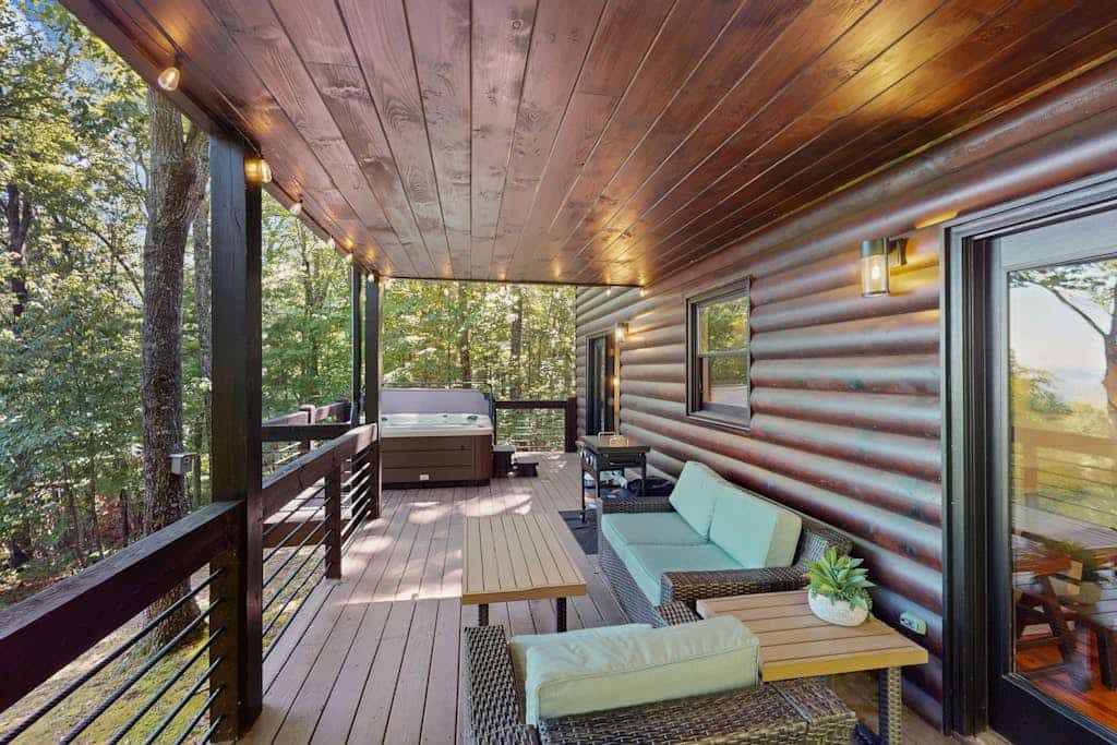 Cozy mountain cabin with breathtaking views, hot tub, and modern comforts