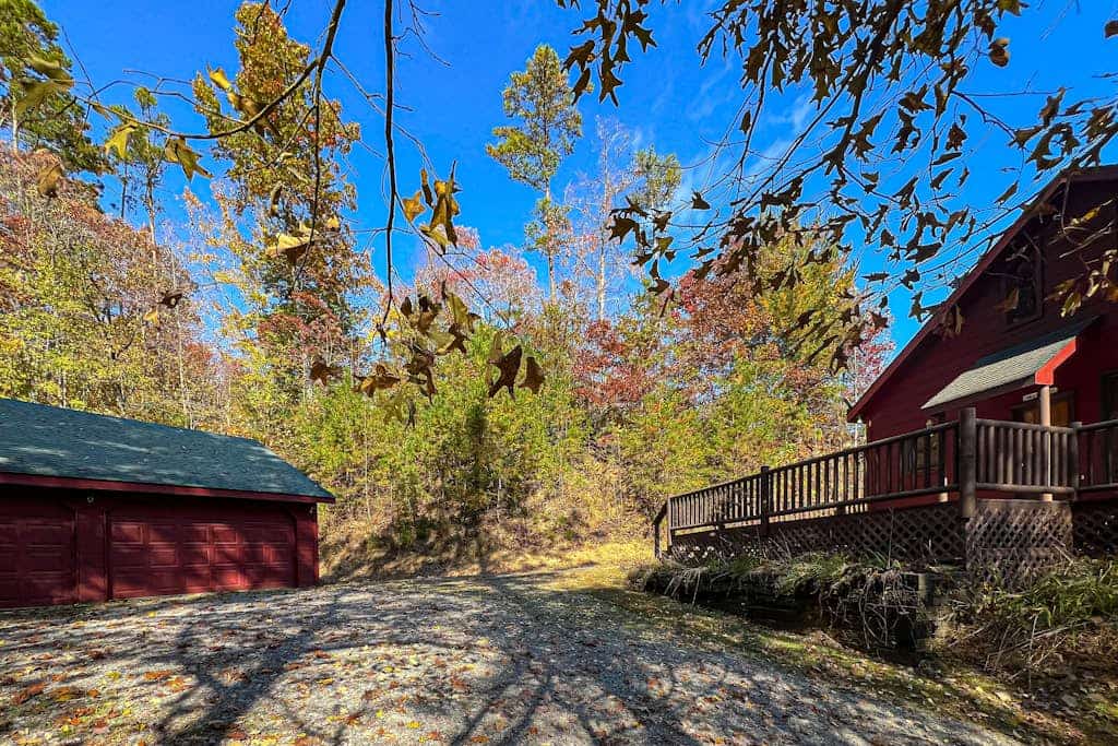 Picture-perfect cabin with private hot tub, deck space, & more