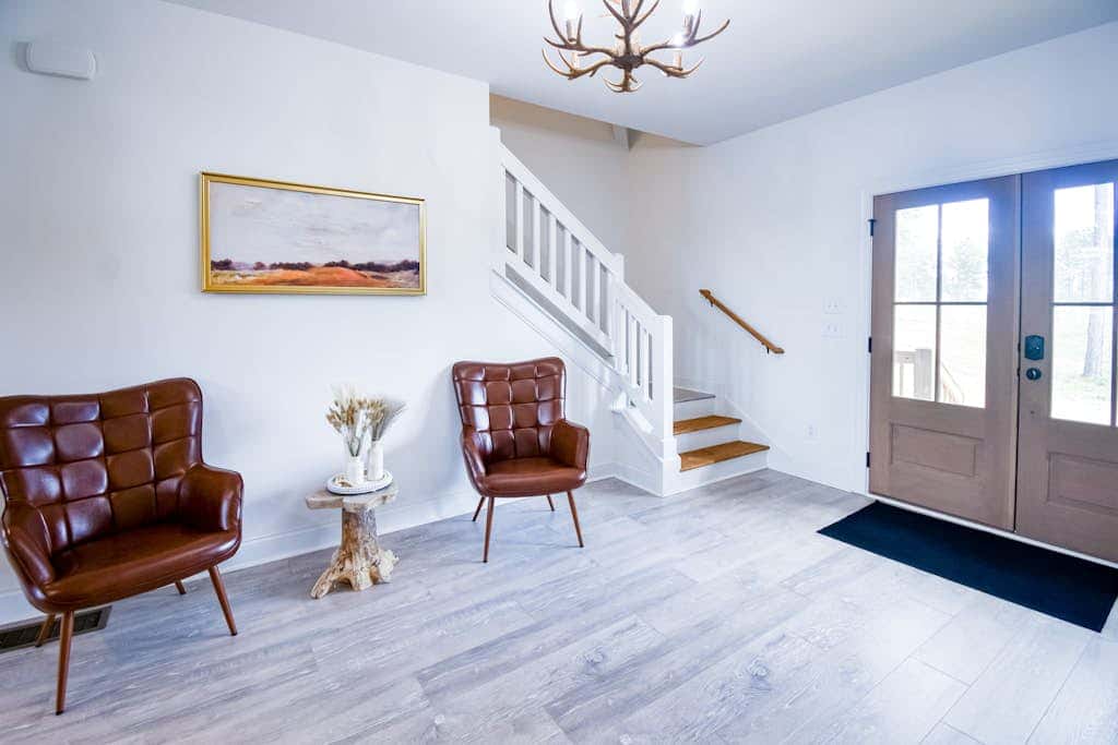 Mountain Peak Lodge - Where Games & Views Meet