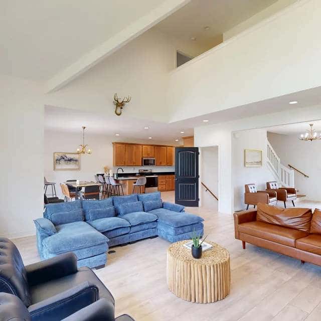 Mountain Peak Lodge - Where Games & Views Meet