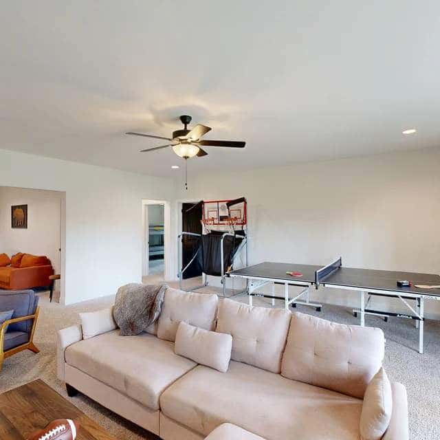 Mountain Peak Lodge - Where Games & Views Meet