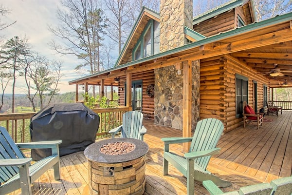 Secluded home on acreage with private hot tub, fireplace & wraparound deck