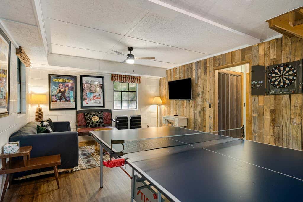 The Treehouse Lodge