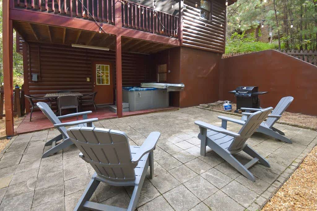 Coosawattee River Resort cabin with athletic court, pool,  & gym