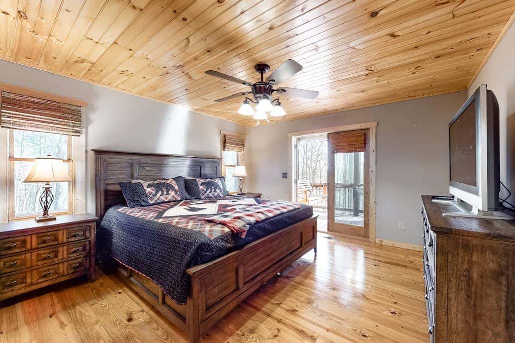 Bearfoot Lodge