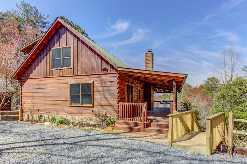 PineHome Cabin