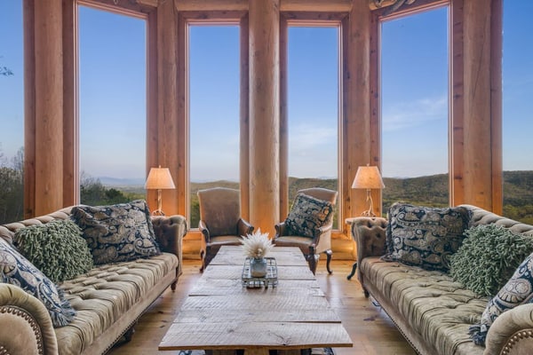 Beautiful Blue Ridge cabin with tri-state views, hot tub, & multiple decks