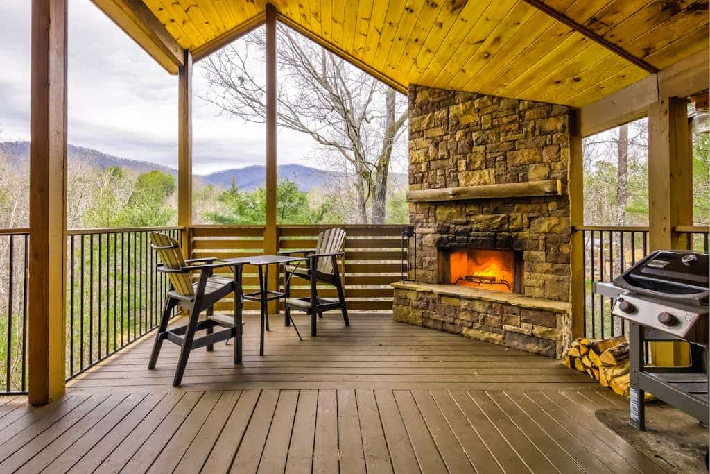 Dog-Friendly Cabin w/Hot Tub, Firepit, Sauna, & Free WiFi