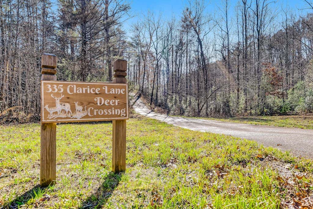 Deer Crossing Cabin
