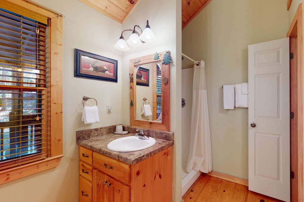 Lazy Bear Cabin