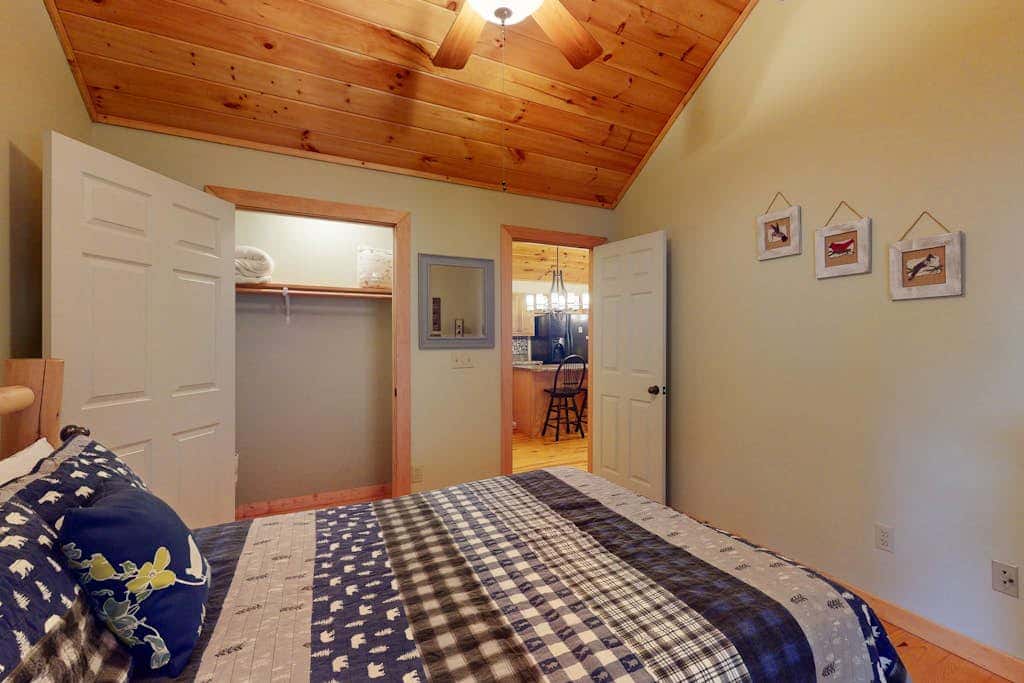 Lazy Bear Cabin