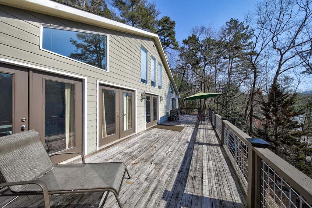 Lakeside Retreat on Lake Rabun