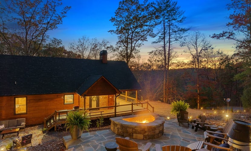 Secluded mountain home with two gas fireplaces, three fire pits, and sunroom