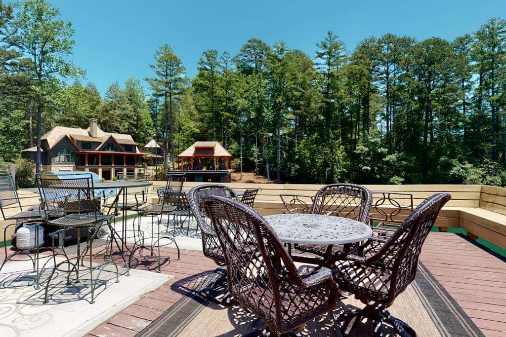 On The Lake - Guest House