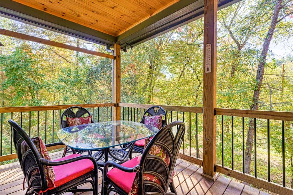 Peaceful Waterfront Mountain Retreat w/ Wood Burning Fireplace, Private Hot Tub