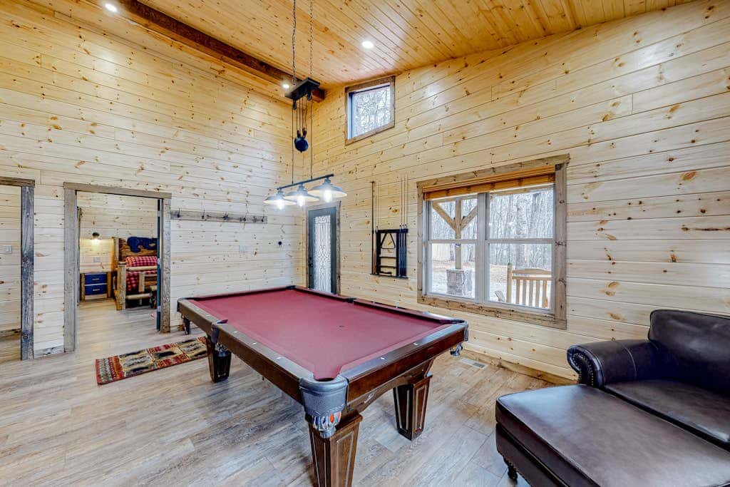 Cozy Bear Cabin #1