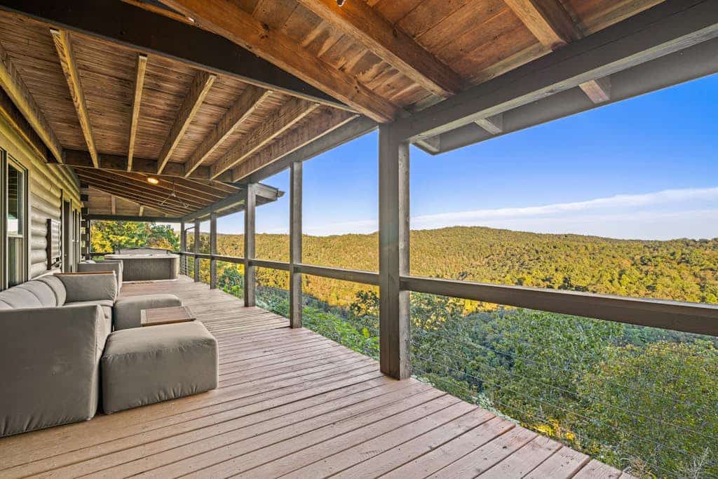 Long-range mountain views, wraparound deck, stunning decor, hot tub, star gazing
