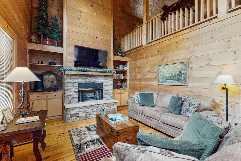 Luxury Mountain Retreat | Hot Tub, Views, Games, Fire Pit & hammock