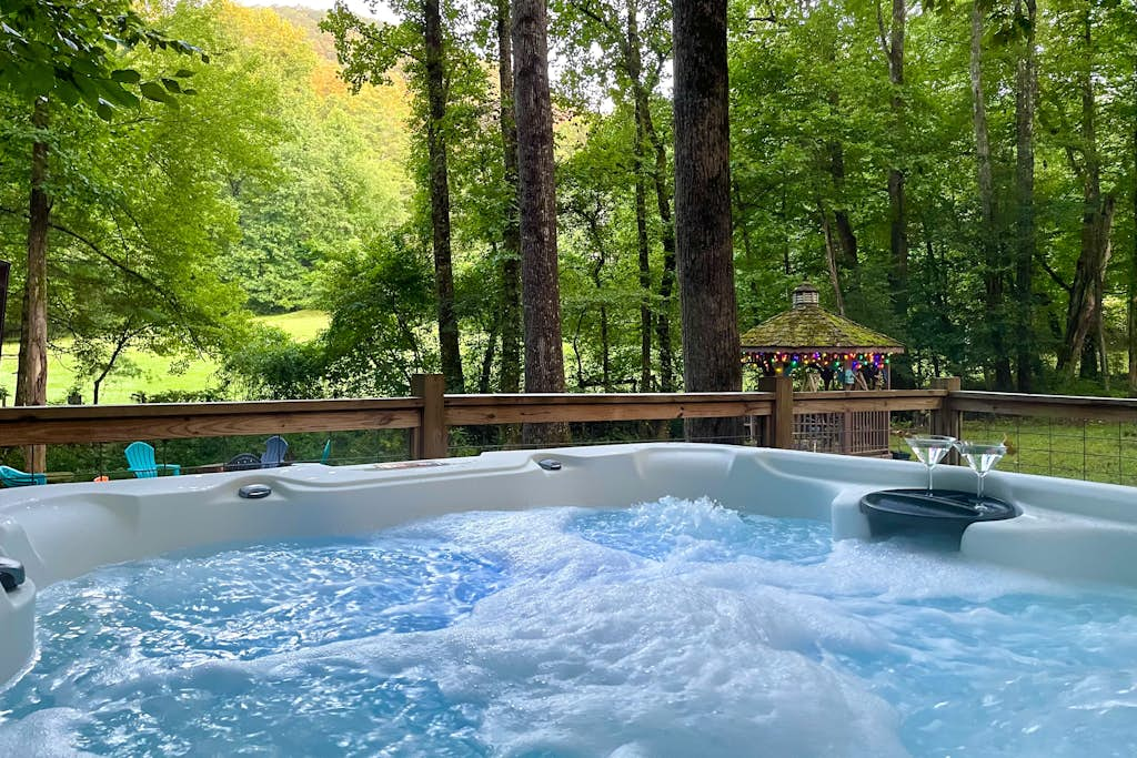 Coffee Creek Cabin