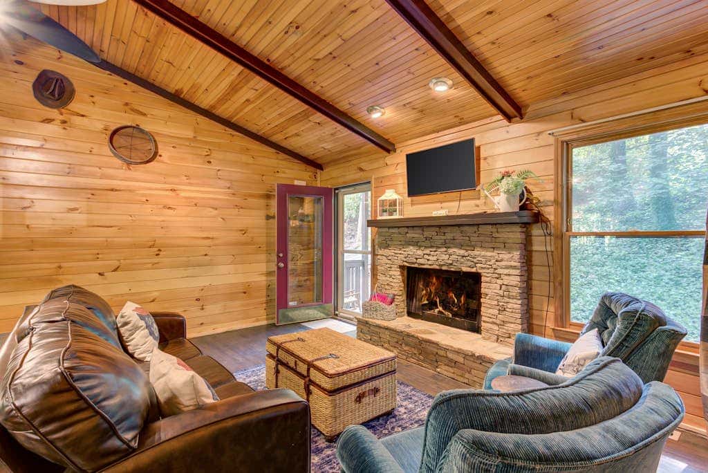 Coffee Creek Cabin