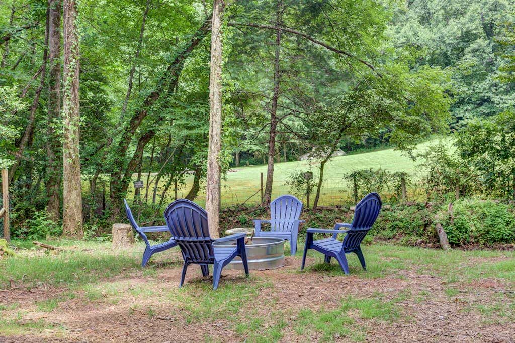 Coffee Creek Cabin