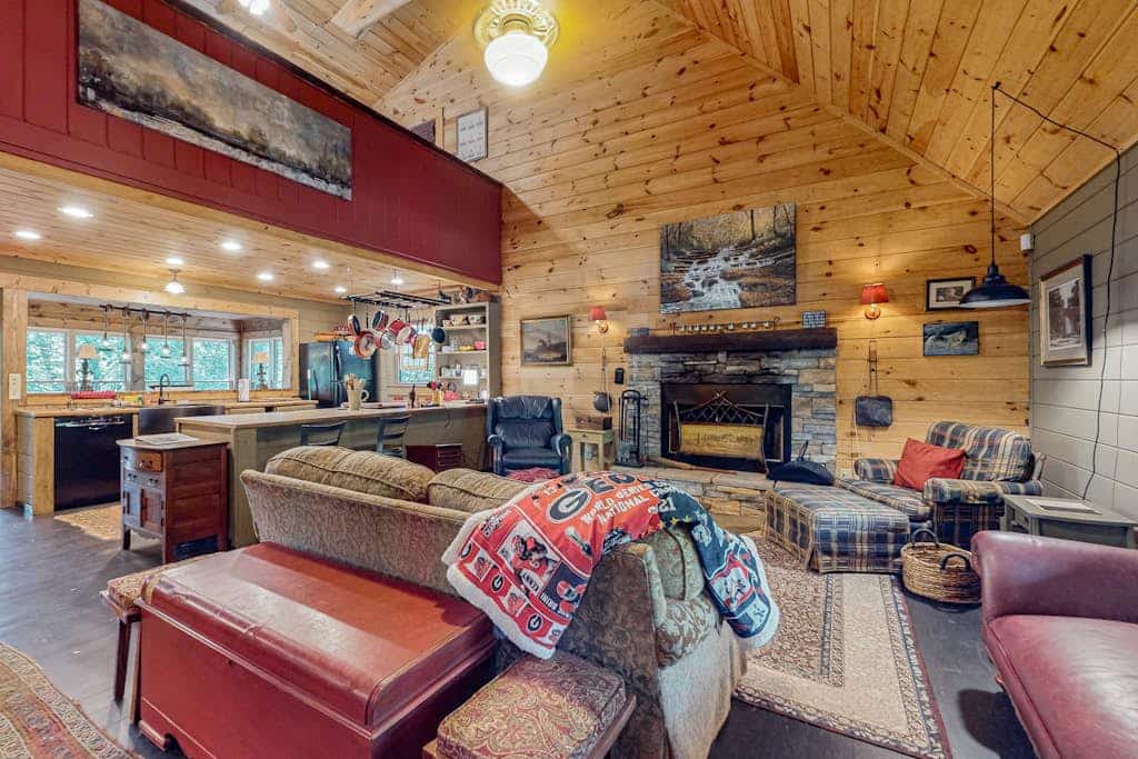 Secluded cabin with game room, wood fireplace, firepit, & great decks