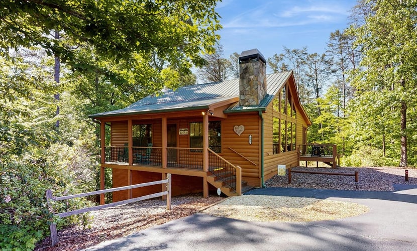 Charming Getaway with Private Hot Tub, Sauna, & Pretty Mountain Views