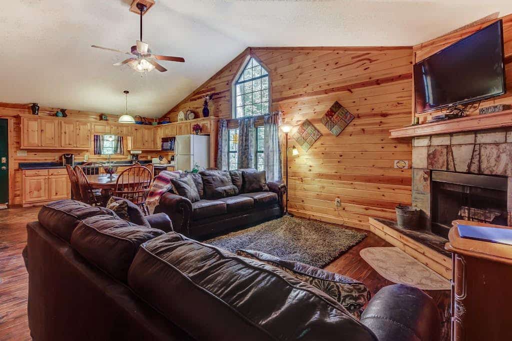 Spacious Dog-Friendly Cabin with Screened Deck, Private Hot Tub, & Firepit