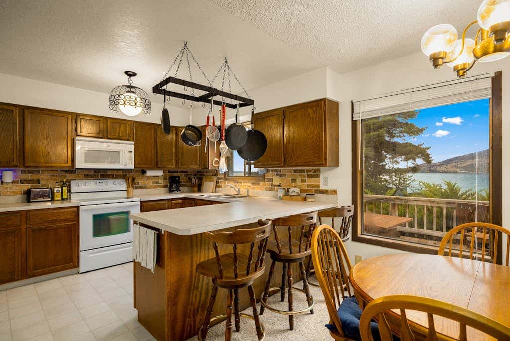Big Arm Blue House 3 Bedroom