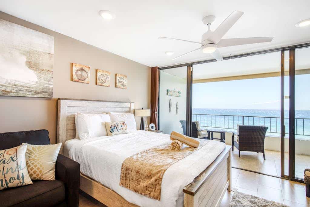 Oceanfront Studio w/ Balcony, Shared Pool, and Hot Tub - Walk to the Beach