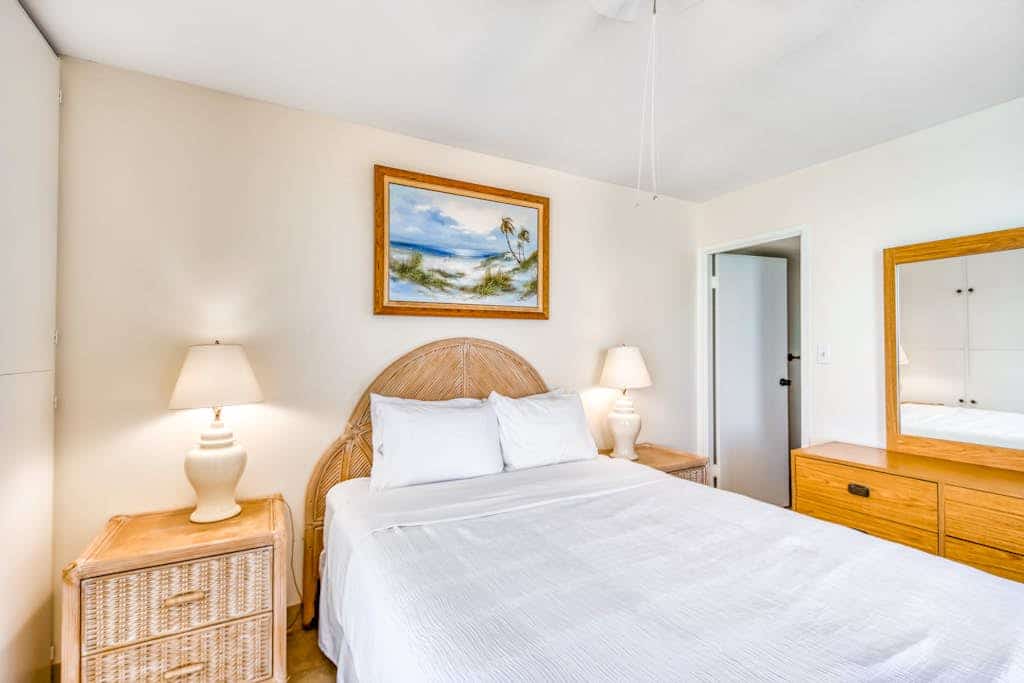 Third-Floor Beach Condo w/ an Ocean View, Free WiFi, Washer/Dryer, & Shared Pool