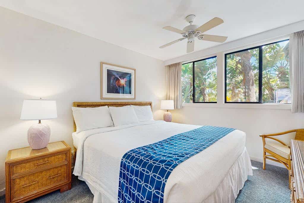 Oceanfront escape with outdoor pool, water view, & high-speed WiFi