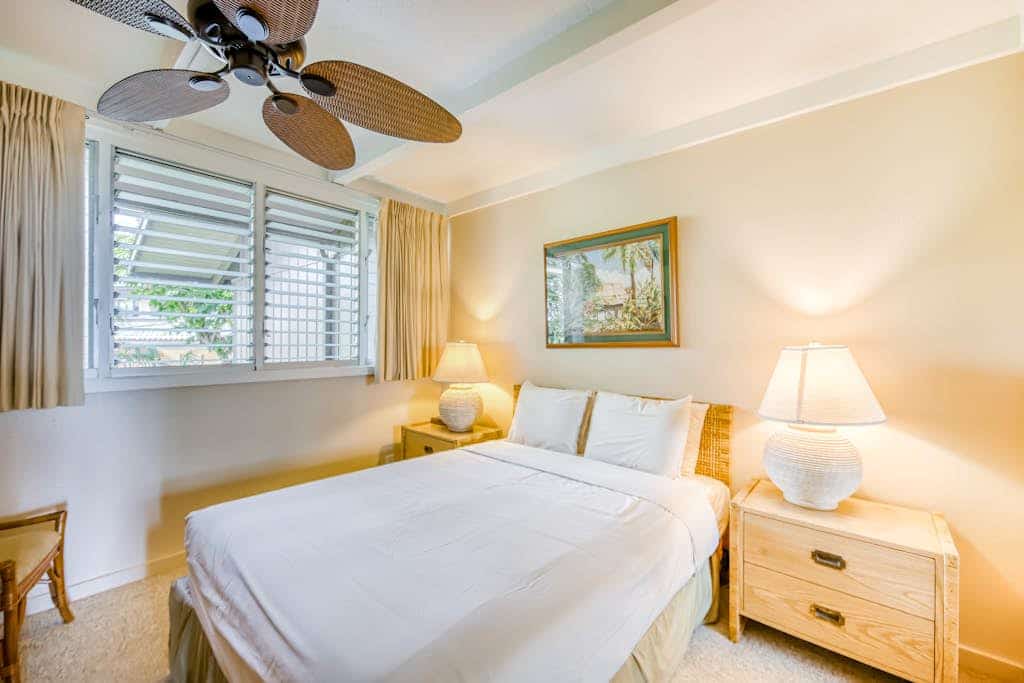 Lofted Lahaina gem pool, ocean view, & high-speed WiFi