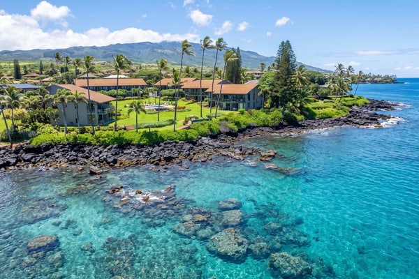 Charming, oceanfront condo with high-speed WiFi, water views, & pool