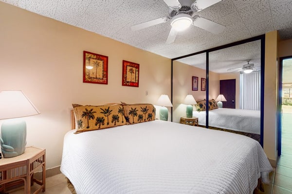 Hale Kamaole Condo w/Private Washer/Dryer, Shared Pool, Free WiFi