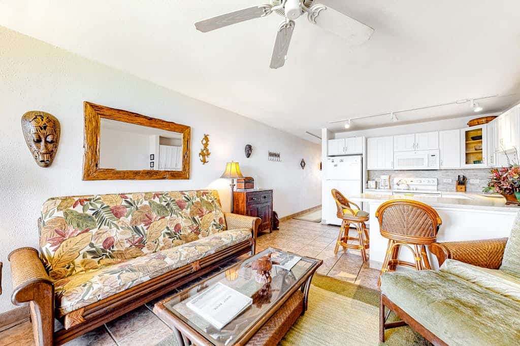 Hale Kai O Kihei Condo w/ A/C, Ocean View-Close to Beaches