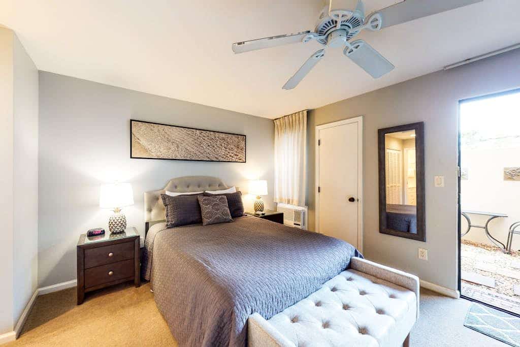 Vacation condo with grill, AC, pools & hot tub - near beaches
