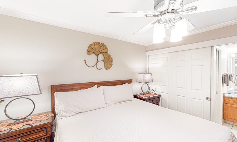 Sugar Beach Resort Condo w/ Free WiFi, A/C-Beaches Await