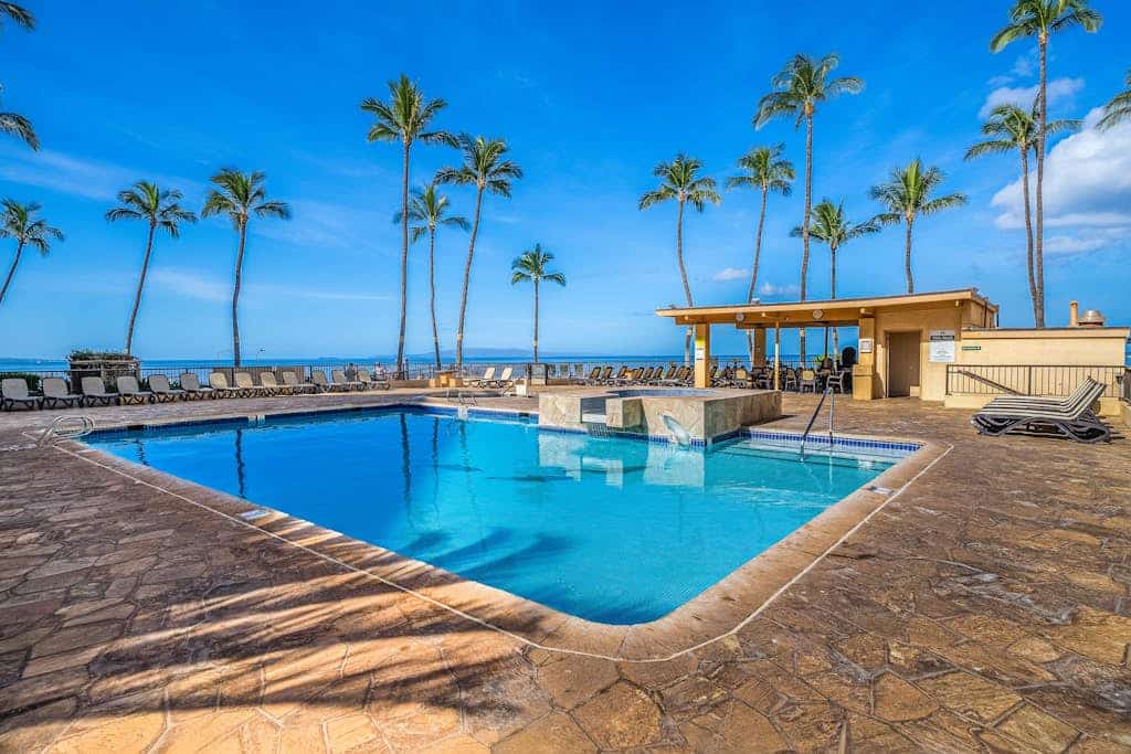 Sugar Beach Resort Condo w/ A/C, Shared Grill-Beaches Await