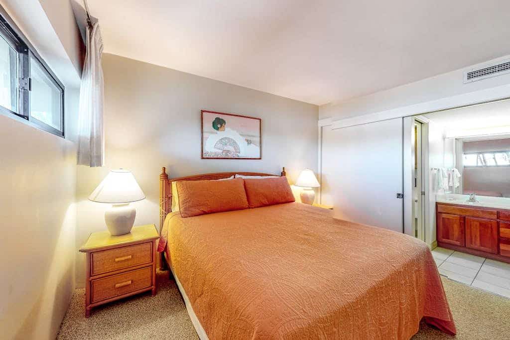 Sugar Beach Resort Condo w/ Shared Pool/Hot tub, Private W/D-Near Everything